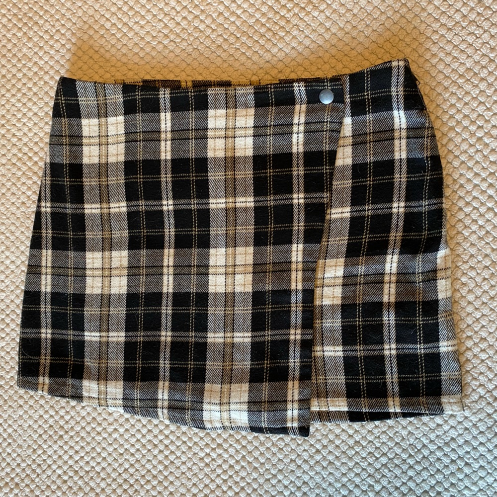 Plaid Black and White Skirt